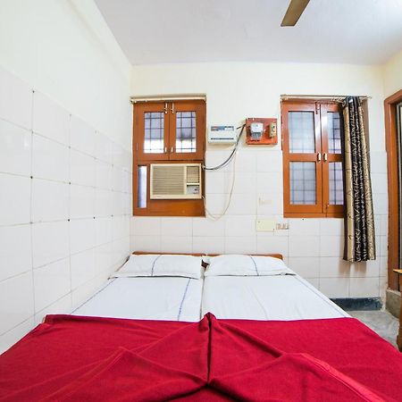 Hotel O Sree Radha Lodge Near Snow World Secundurabad Exterior photo