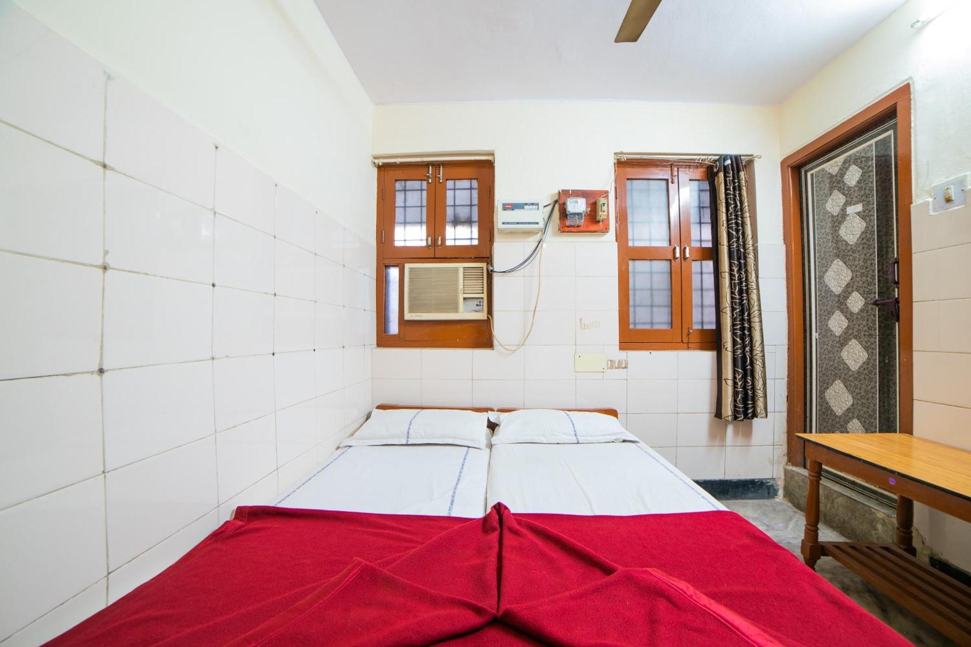 Hotel O Sree Radha Lodge Near Snow World Secundurabad Exterior photo